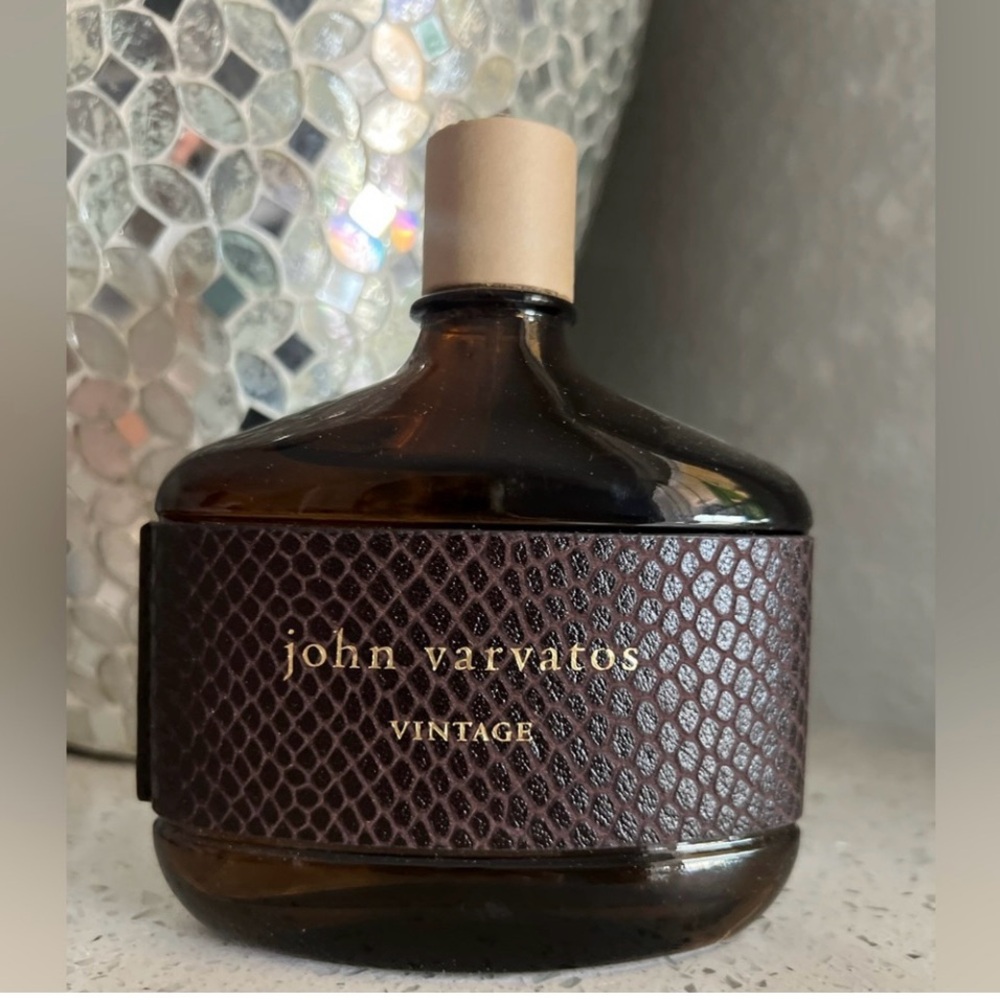 John Varvatos
Men's Vintage Eau de Toilette Spray, 4.2 oz